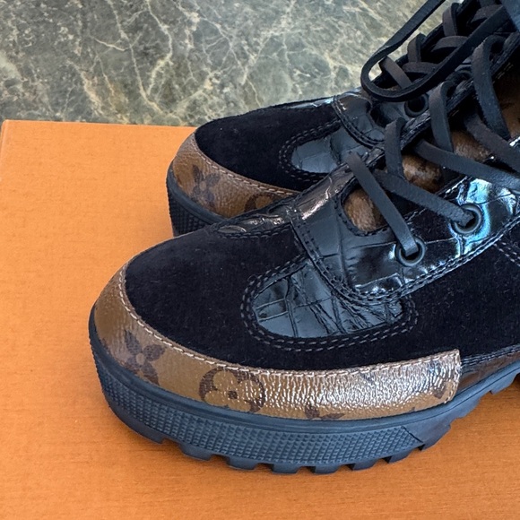 Louis Vuitton Suede and Monogram Women's Boots - Picture 10 of 11